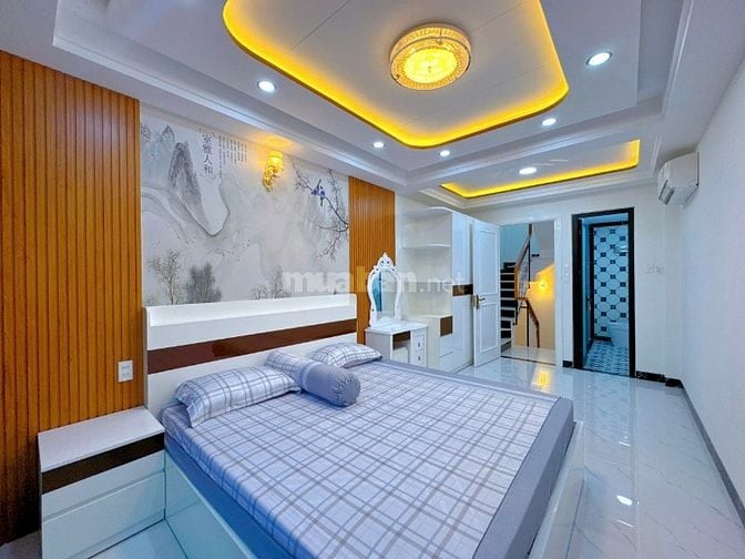 Nhà mới xây siêu đẹp, giá rẽ.hẻm 30 Thích Quảng Đức, hiếm nhà bán