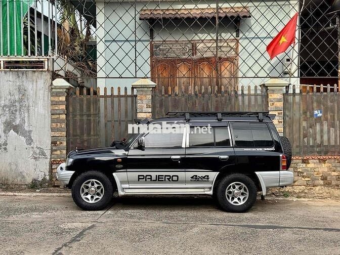 Mitsubishi Pajero V45 Supreme V6 3.5 4x4
