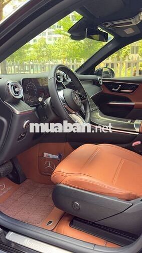 GLC200 4Matic Model 2024 - Gốc HCM - Sơn zin 100%