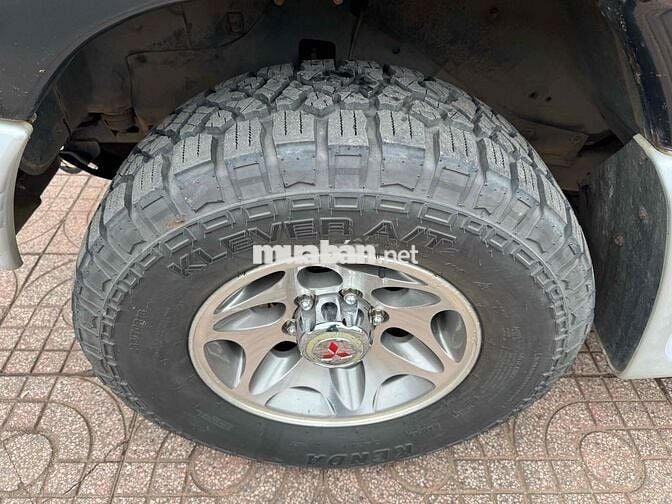 Mitsubishi Pajero V45 Supreme V6 3.5 4x4