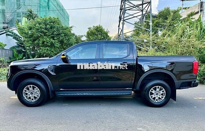 Ford Ranger XLS 2024 AT 1 cầu - 17000 km
