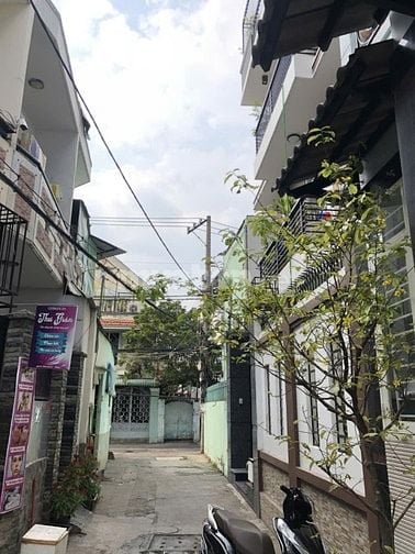 NHÀ 2LẦU HXH ĐƯỜNG SỐ 7 , PHƯỜNG 3 , QUẬN - GV