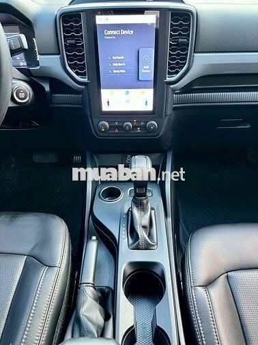 Ford Ranger XLS 2024 AT 1 cầu - 17000 km