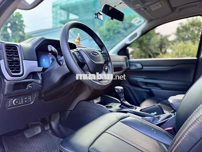 Ford Ranger XLS 2024 AT 1 cầu - 17000 km