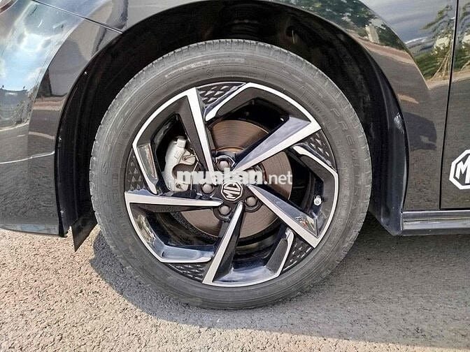 MG MG5 2022 Luxury - 25000 km
