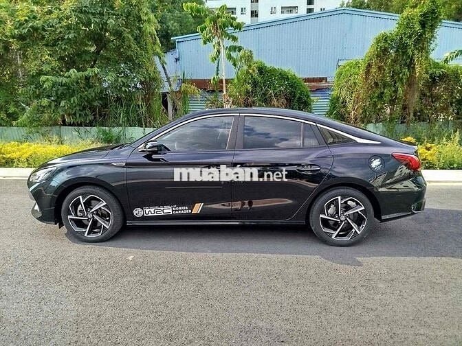 MG MG5 2022 Luxury - 25000 km