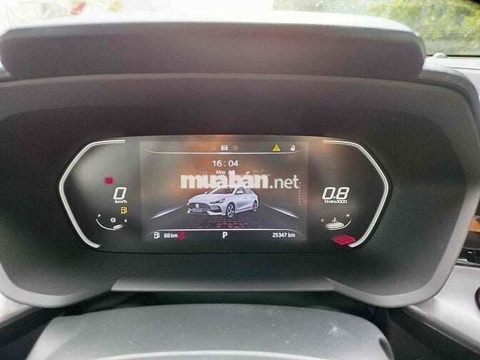 MG MG5 2022 Luxury - 25000 km