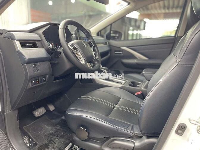 Mitsubishi Xpander Cross 2023, màu trắng,42.000 km