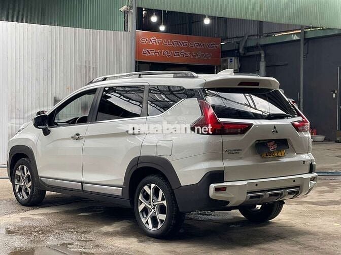 Mitsubishi Xpander Cross 2023, màu trắng,42.000 km