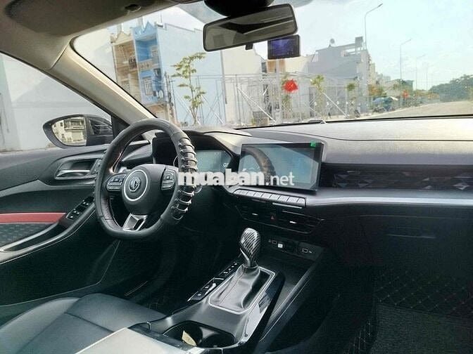MG MG5 2022 Luxury - 25000 km