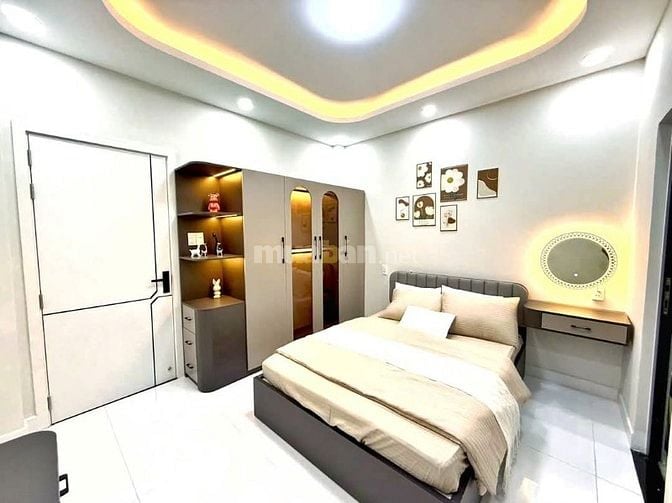 Nhà hẻm xe hơi, mới đẹp. 50m2.giá rẽ quá rẽ.Ngay chợ Hoàng Hoa Thám 