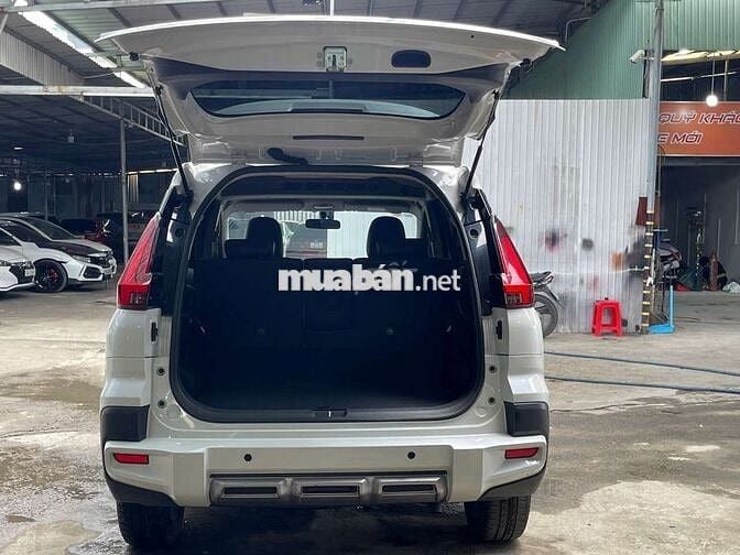 Mitsubishi Xpander Cross 2023, màu trắng,42.000 km