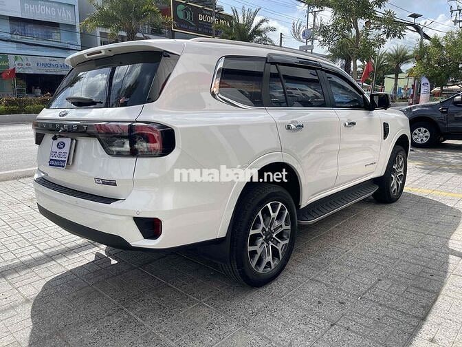 Everest Tita 2.0L 4x2AT 2022, 400tr Nhận Xe NH 70%