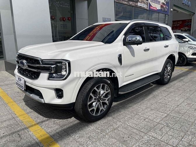 Everest Tita 2.0L 4x2AT 2022, 400tr Nhận Xe NH 70%