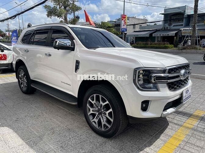 Everest Tita 2.0L 4x2AT 2022, 400tr Nhận Xe NH 70%
