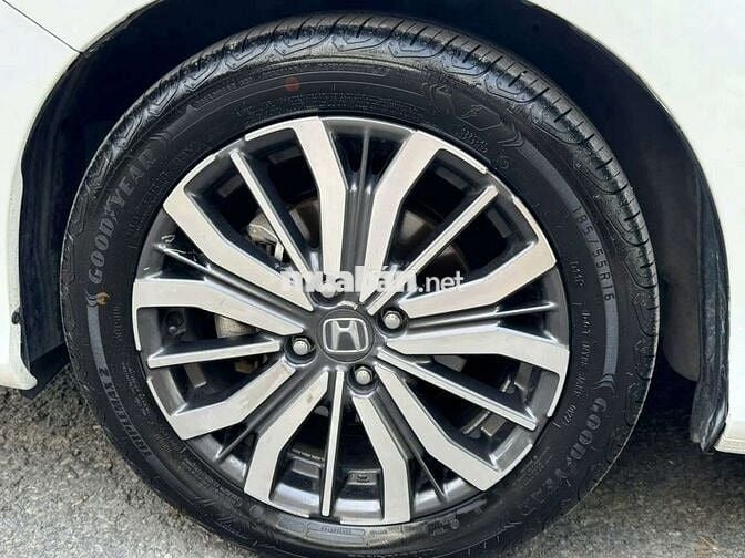 Honda City 2019 1.5 CVT - 100000 km