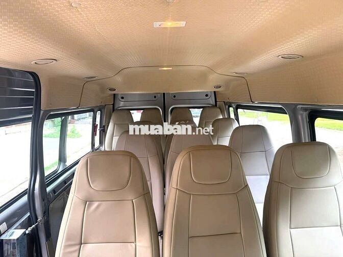 Ford Transit 2015 Standard MID - 240000 km
