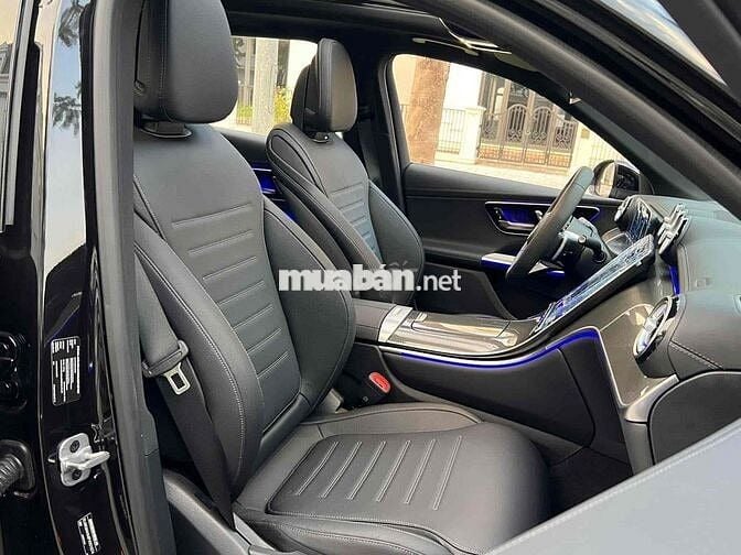 Mercedes Benz GLC 2023 300 4Matic - 7000 km