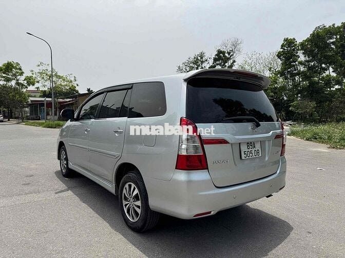 Toyota Innova 2016 - 100000 km