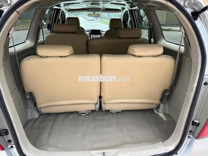 Toyota Innova 2016 - 100000 km