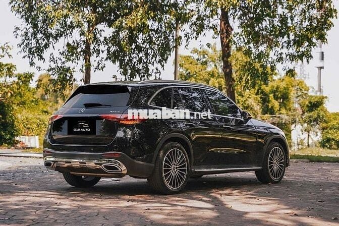 Mercedes Benz GLC 2023 300 4Matic - 7000 km