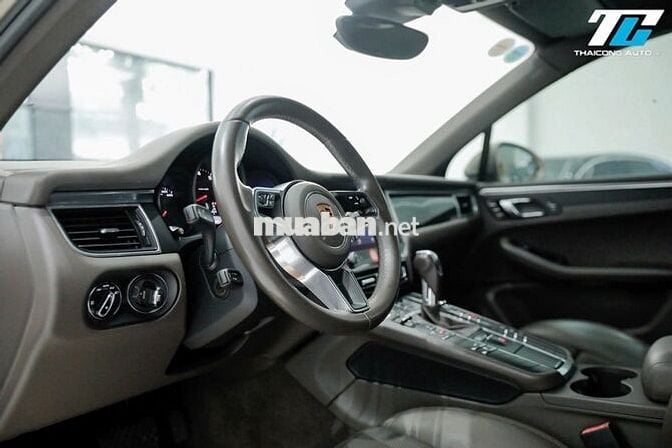 Porsche Macan 2018 Turbo lướt bảo dưỡng hãng full