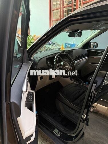 Kia Carens 2024 1.5G Luxury - 15575 km