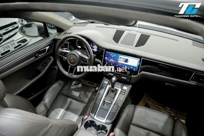 Porsche Macan 2018 Turbo lướt bảo dưỡng hãng full