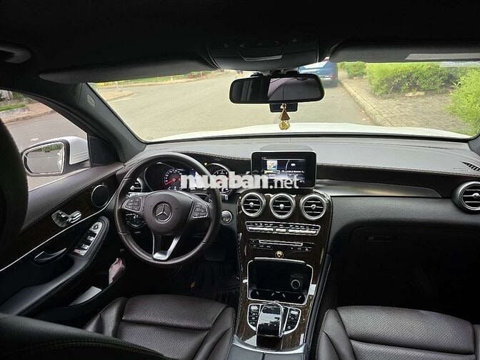 Mercedes Benz GLC 200 - 51200 km