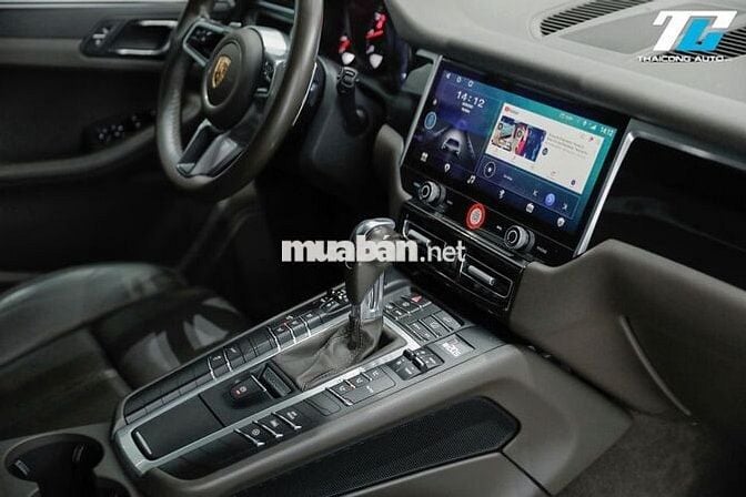 Porsche Macan 2018 Turbo lướt bảo dưỡng hãng full