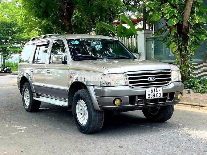 Ford Everest 2007 2.5L 4x2 MT - Ghi bạc đẹp