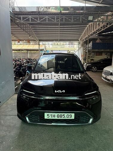 Kia Carens 2024 1.5G Luxury - 15575 km