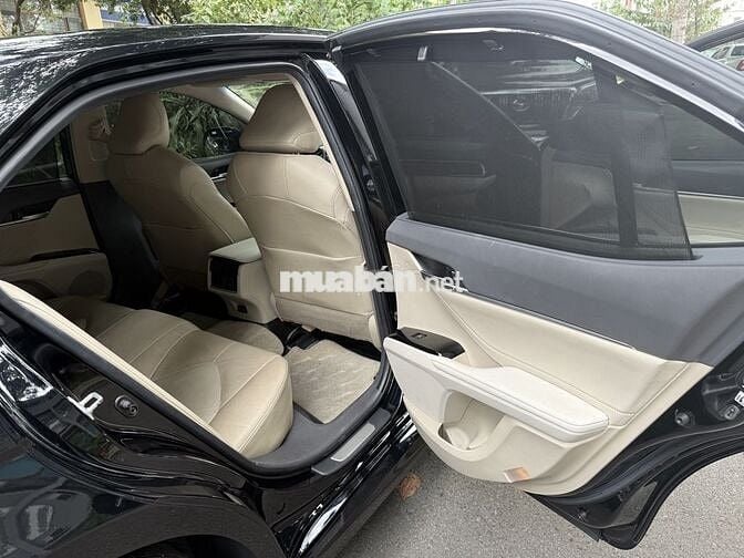 Toyota Camry 2019 2.5Q - 41000 km