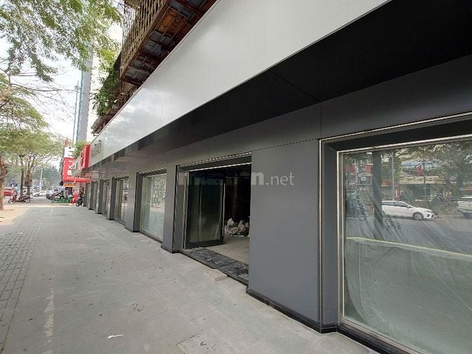 Chính chủ cho thuê mặt tiền rộng tầng 1 phố Thái Hà, 166m2, 222m2