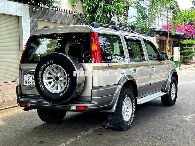 Ford Everest 2007 2.5L 4x2 MT - Ghi bạc đẹp