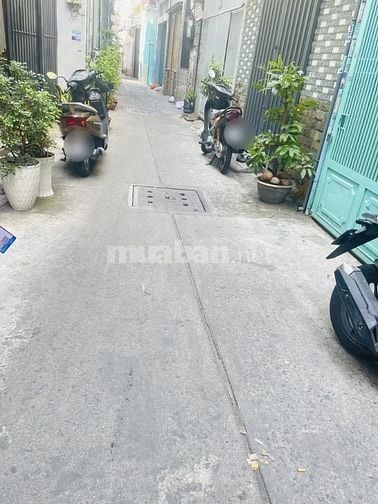 Bán nhà Lạc Long Quân Phường 10 Tân Bình, 4X8m, giá siêu rẻ 3tỷ799