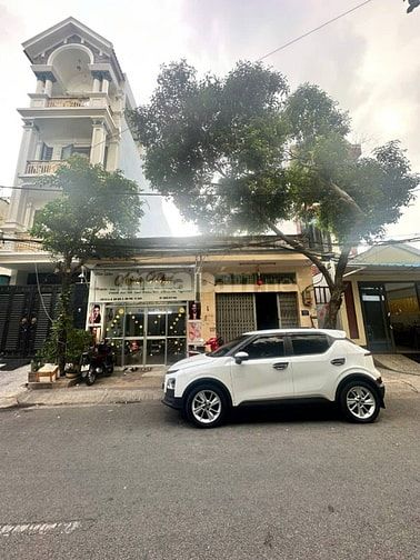 Bán nhà hẻm 239 Tân Quý, quận Tân Phú dt 10x24m giá 22,5 tỷ