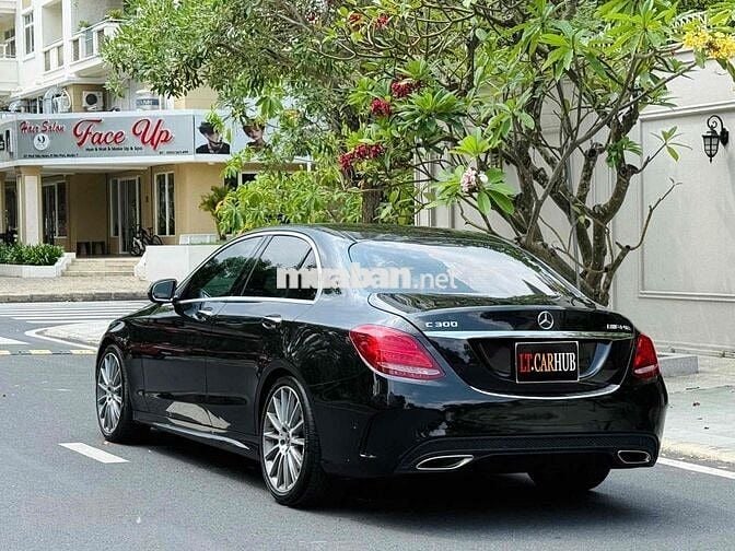 Mercedes Benz C Class 2017 C300 AMG - 75000 km