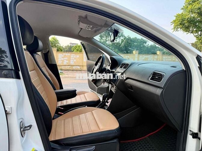 Volkswagen Polo 2015 1.6 Sedan - 138000 km