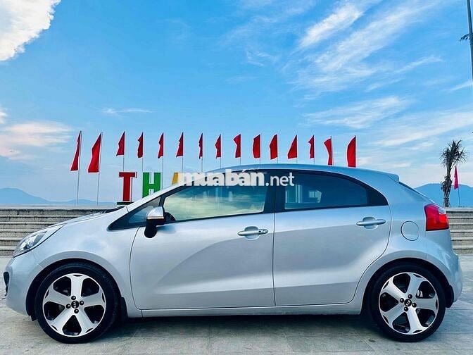 Kia Rio nhập Hàn số AT - 2013