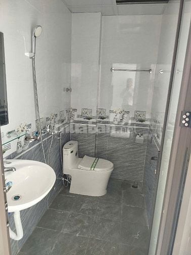            Cần tiền bán gấp, nhà mới, đẹp, nội thất, 2.48 tỷ