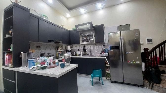 Bán nhà Đội Cấn- 3 thoáng- Full đồ ở ngay 46m2-5T- MT6m- Nhỉnh 10 tỷ
