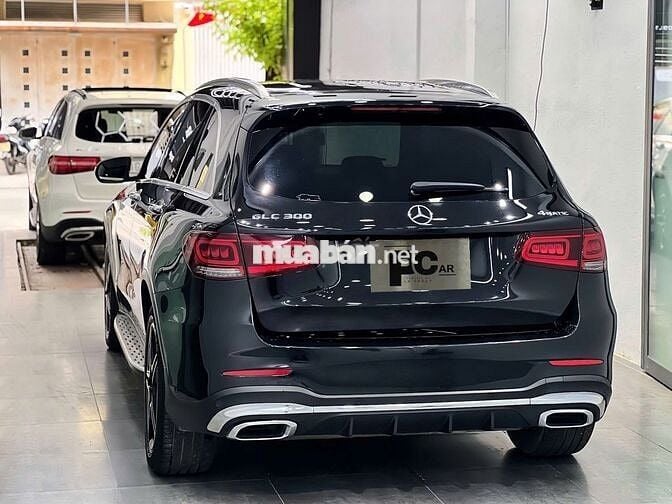 Mercedes Benz GLC300 4MATIC  2021 - 53000 km