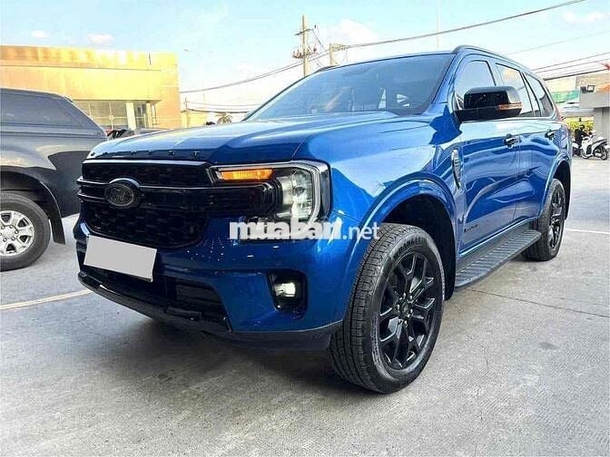 Ford Everest Sport 2023 4x2 AT - 59.000 km