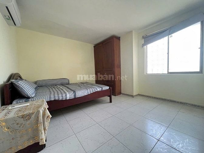 Chung cư Miếu Nổi, Vũ Huy Tấn, BT: 11triệu, 2p ngủ, có nội thất-