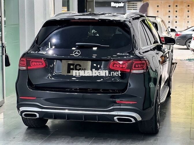 Mercedes Benz GLC300 4MATIC  2021 - 53000 km