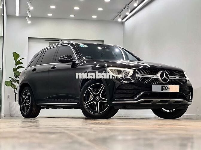 Mercedes Benz GLC300 4MATIC  2021 - 53000 km