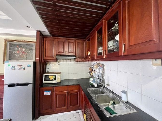 Chung cư Miếu Nổi, Vũ Huy Tấn, BT: 11triệu, 2p ngủ, có nội thất-