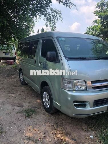 Toyota Hiace đầu búa đời 2005