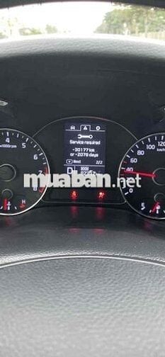 Kia K3 214 2.0 AT